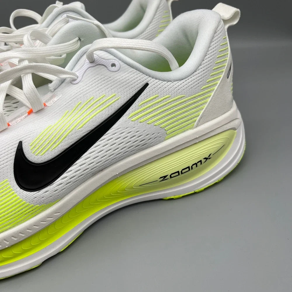 Nike Vomero 18 Mens 10.5 Performance Running Shoes White Volt ZoomX ReactX
